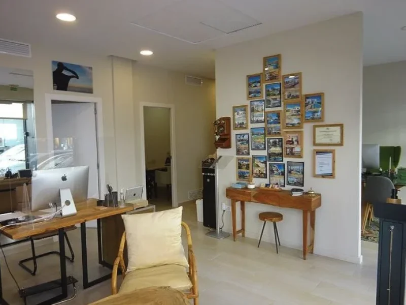 Oficina elegante y acogedora para su asesoramiento