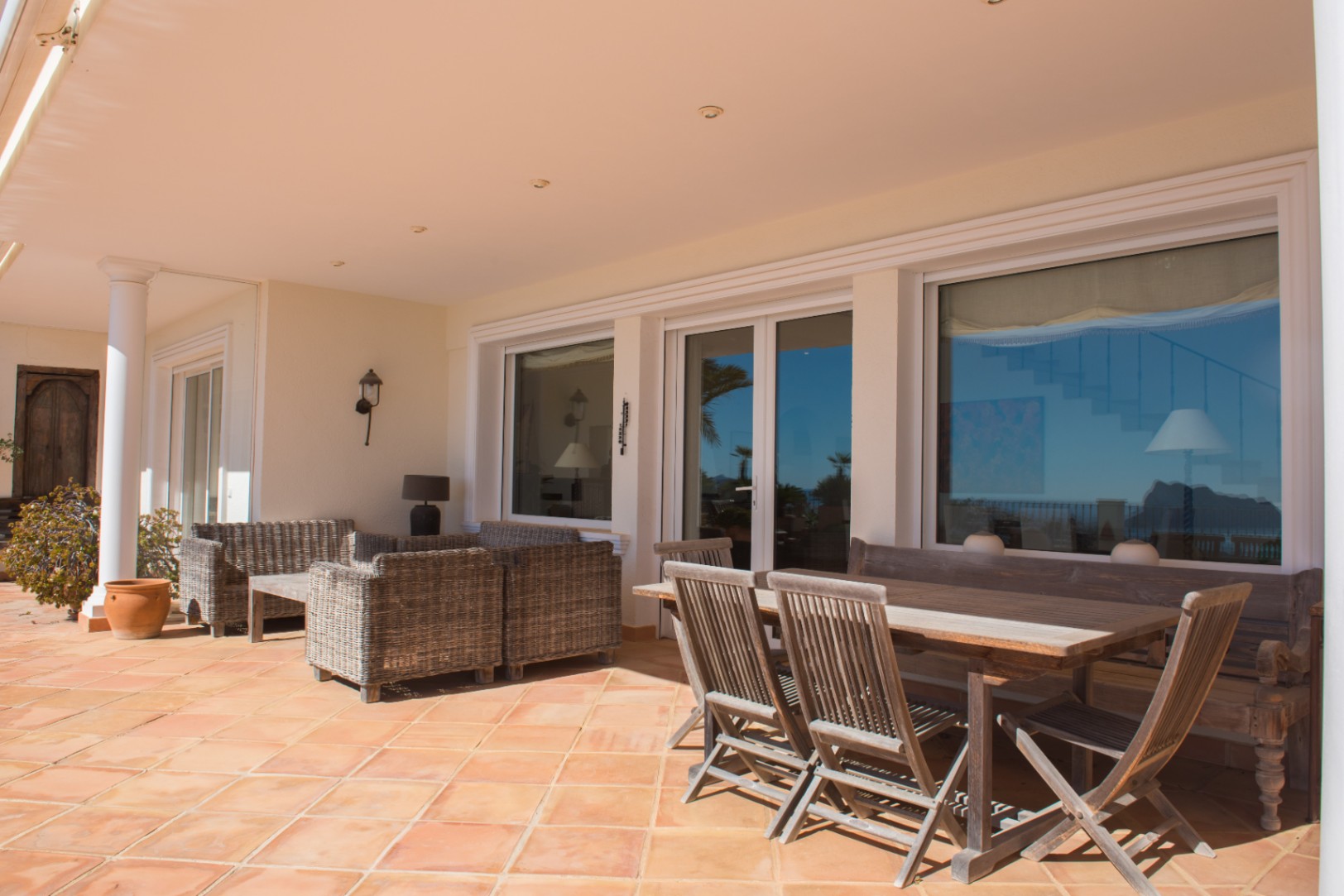 Villa mediterránea en Calpe con vistas al mar y Peñón de Ifach