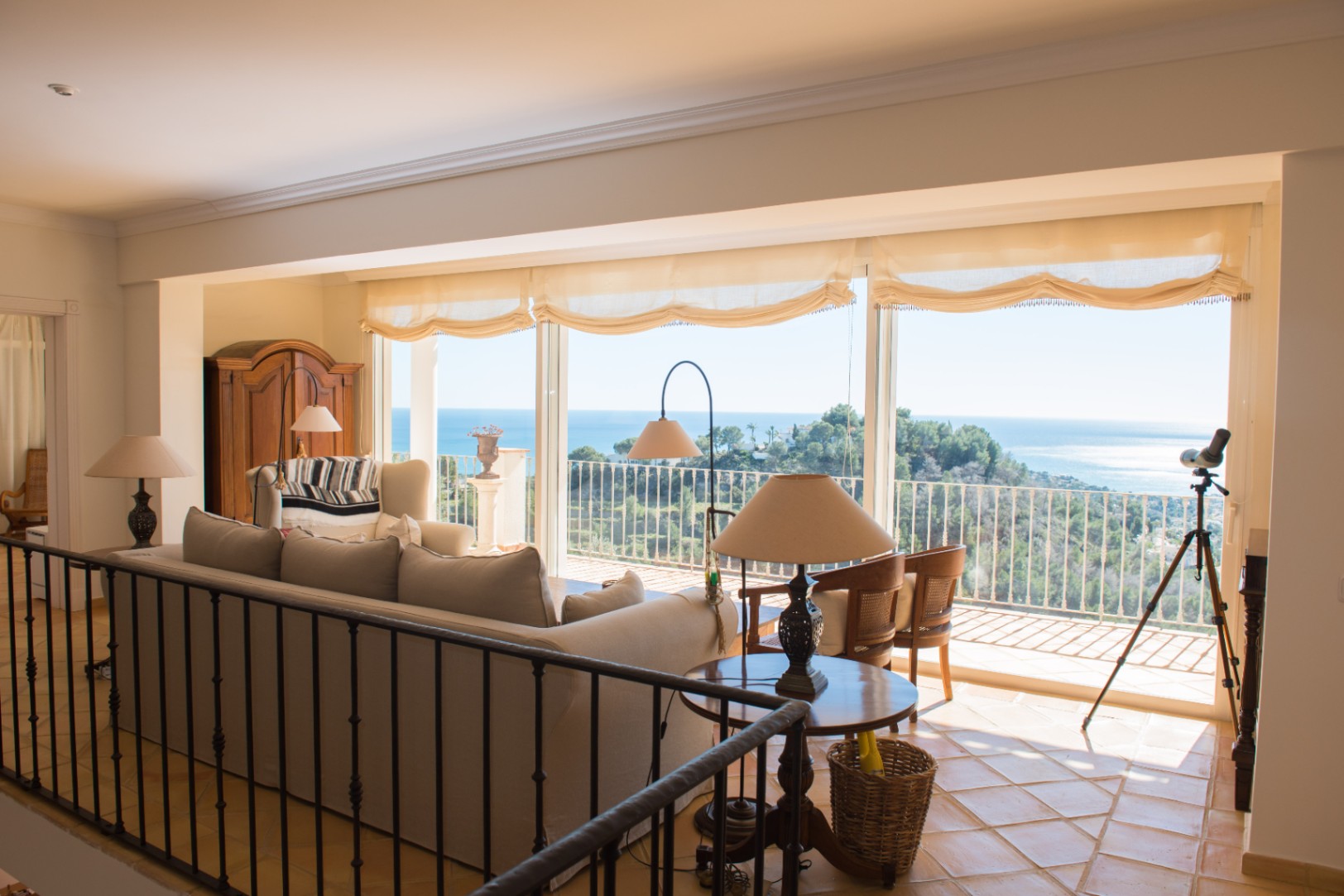 Villa mediterránea en Calpe con vistas al mar y Peñón de Ifach