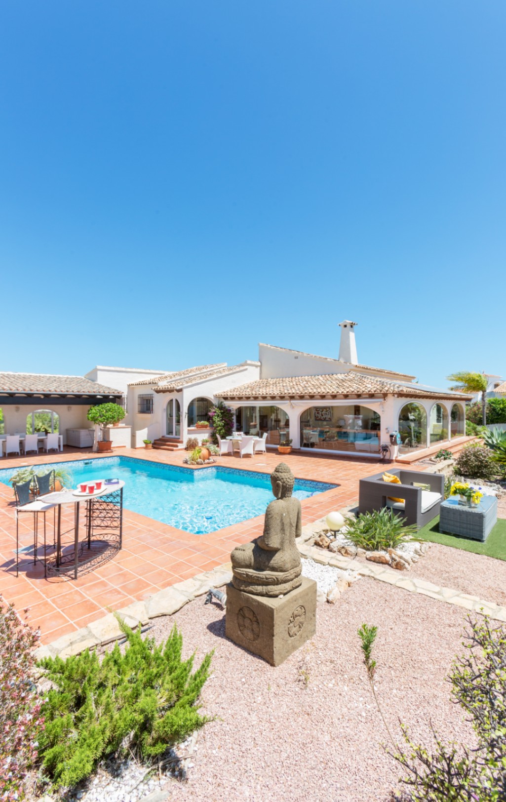 Villa mediterránea en Benitachell, Cumbre del Sol con vistas al mar