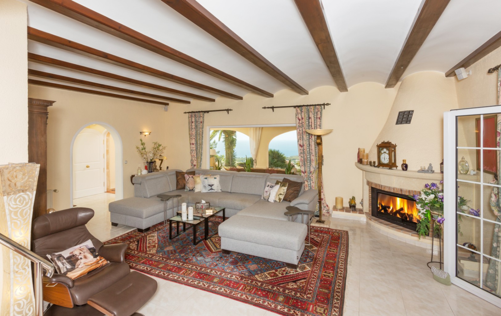 Villa mediterránea en Benitachell, Cumbre del Sol con vistas al mar