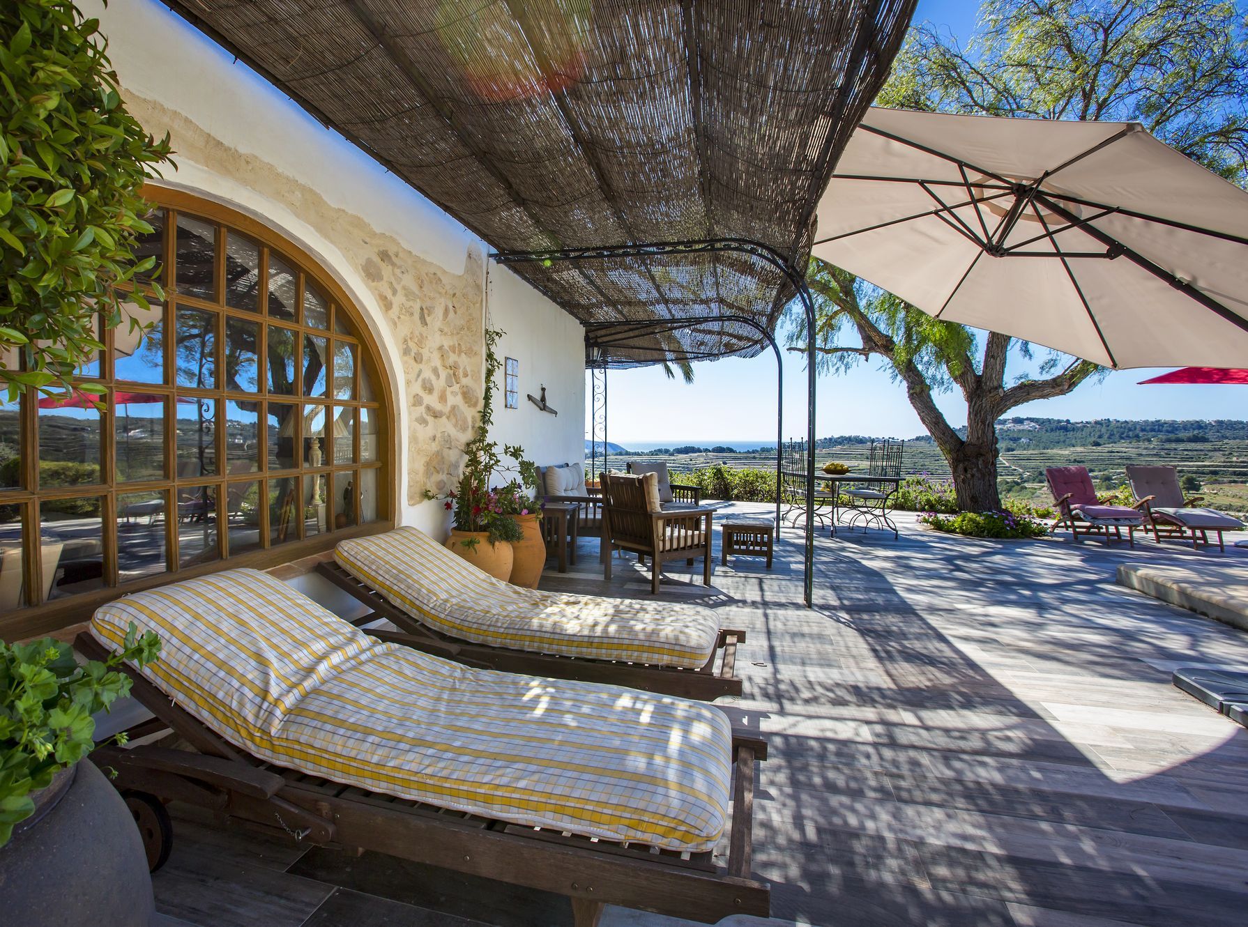 Finca tradicional en Jávea con vistas al mar y piscina privada