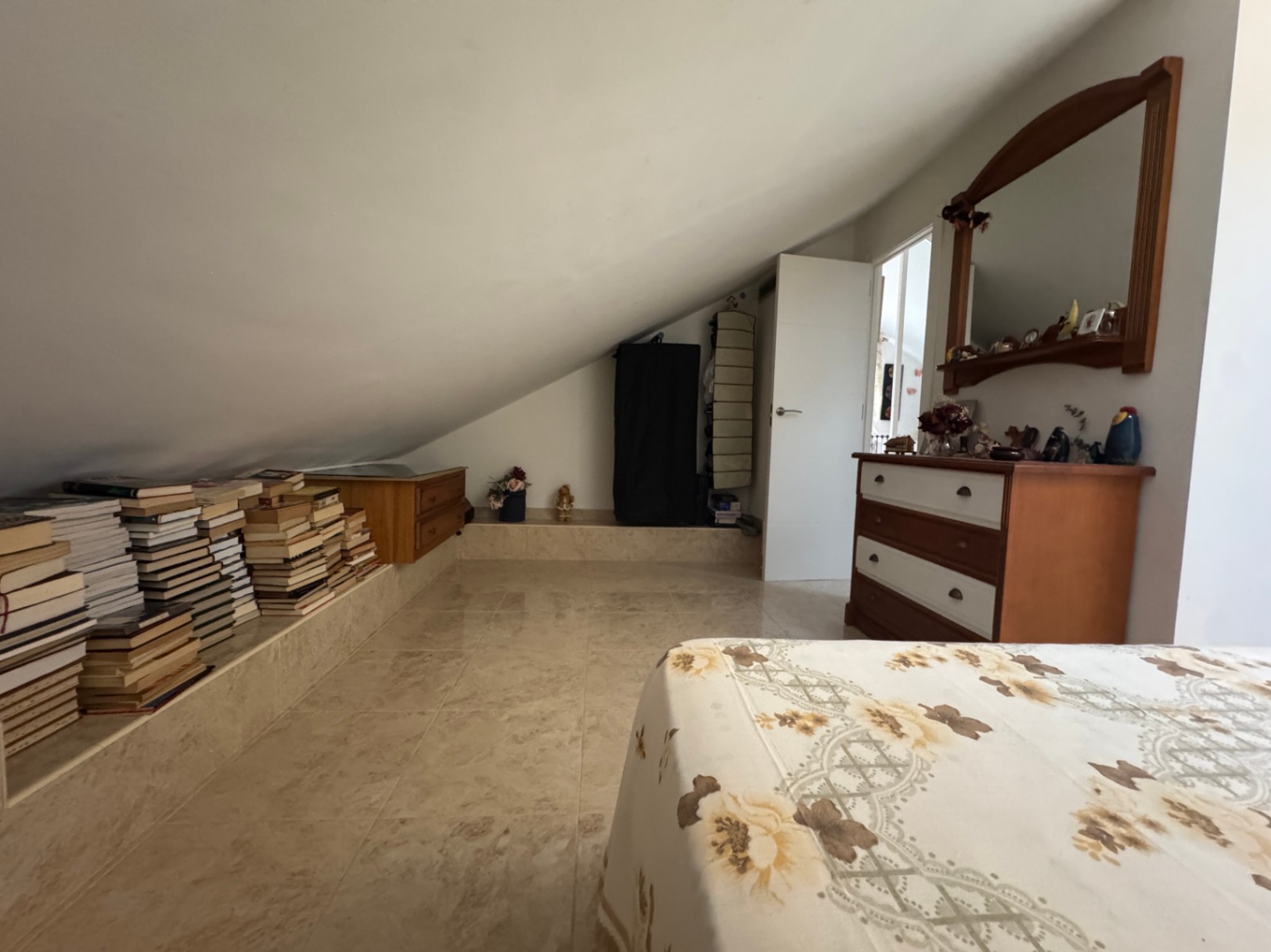 Amplio dúplex en Dénia, Las Marinas con solárium privado