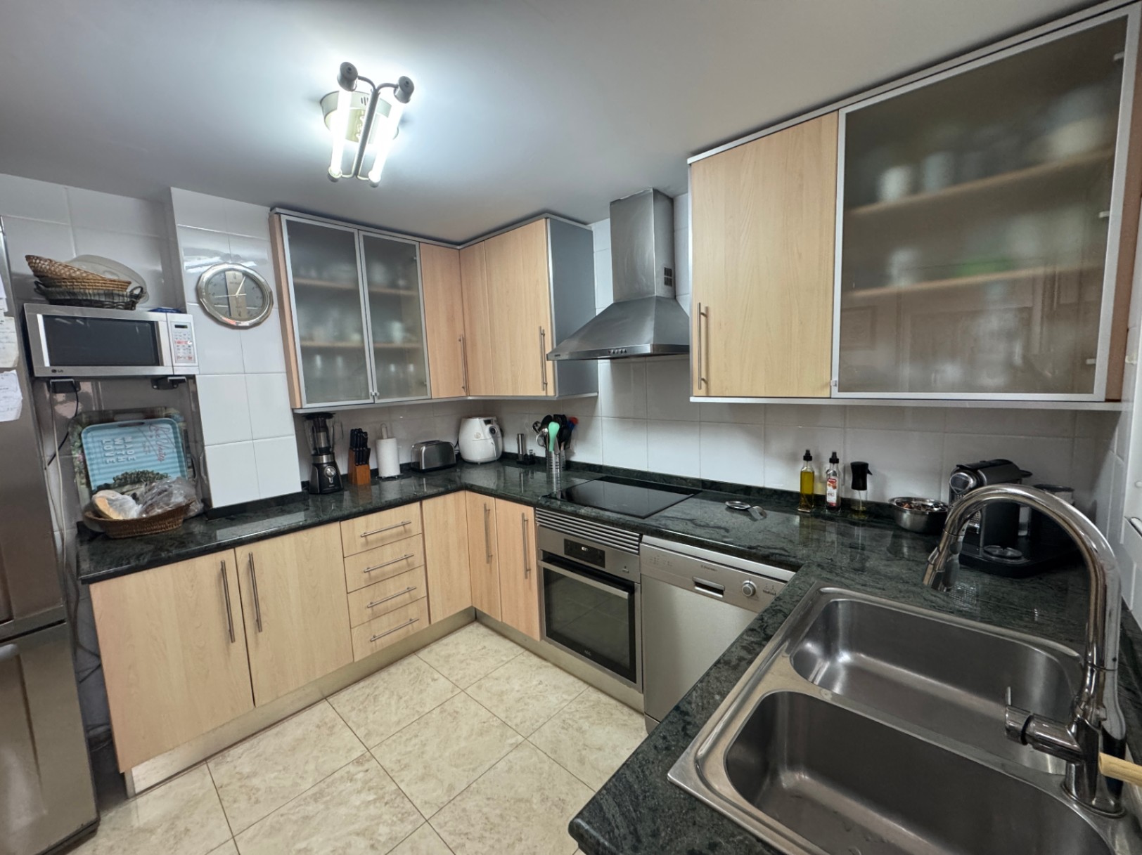 Amplio dúplex en Dénia, Las Marinas con solárium privado