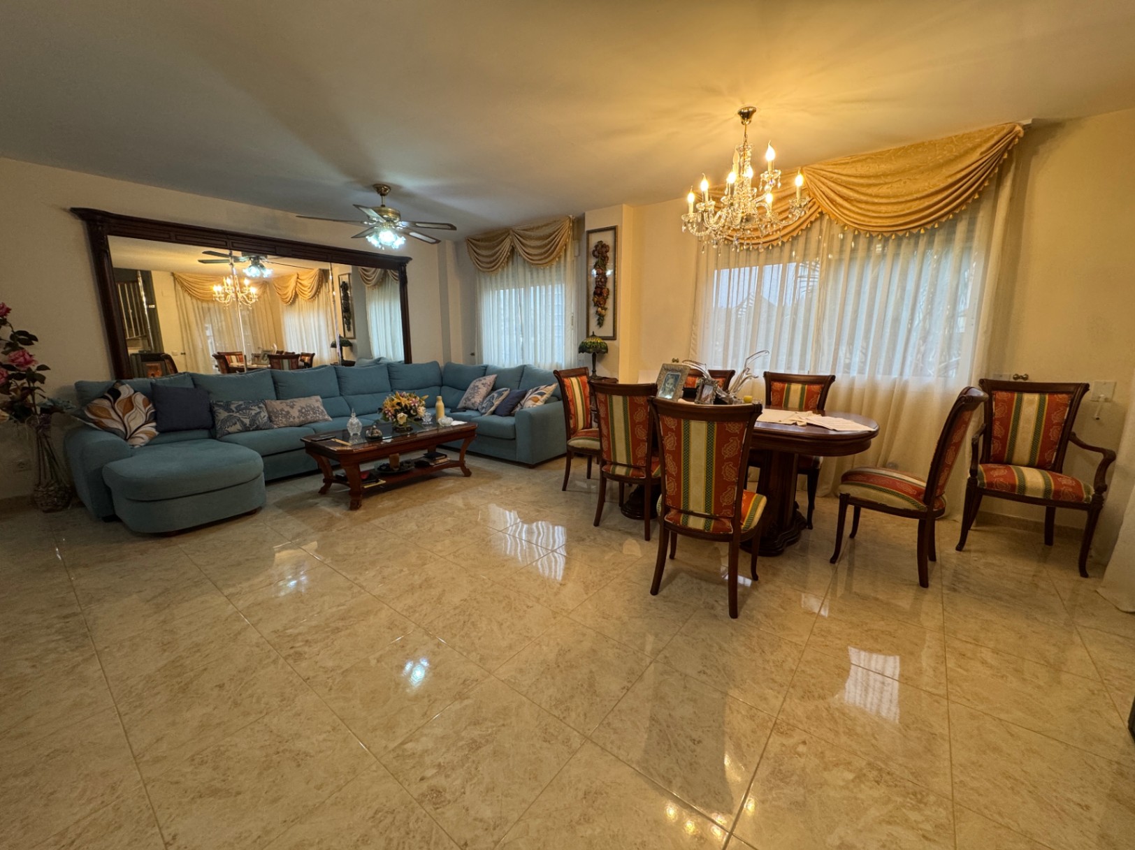 Amplio dúplex en Dénia, Las Marinas con solárium privado