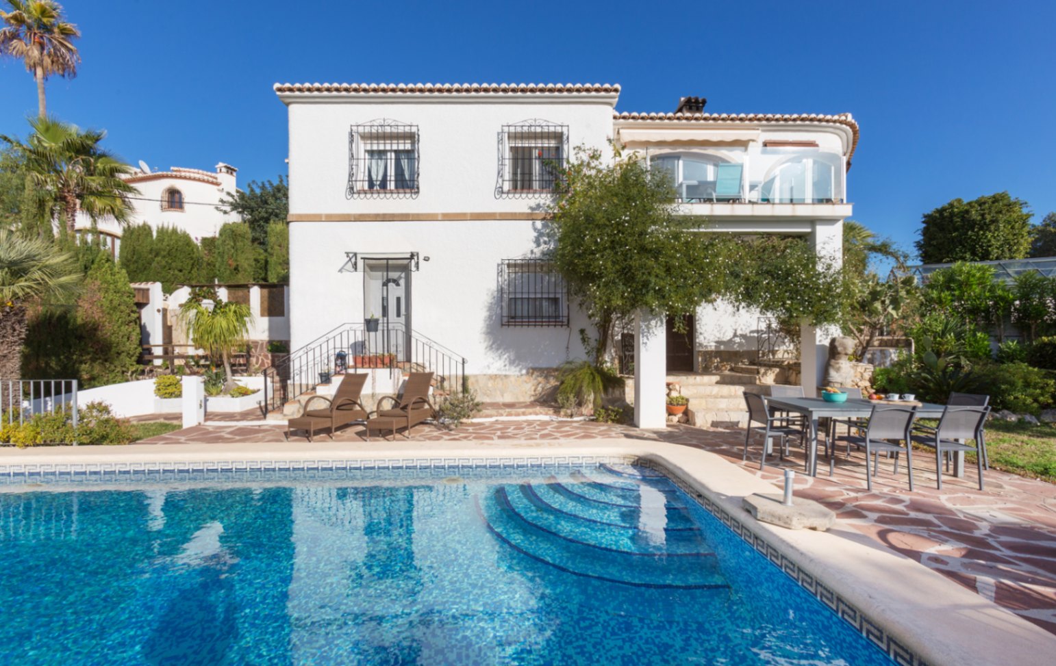 Villa con vistas al mar y piscina privada en Benitachell