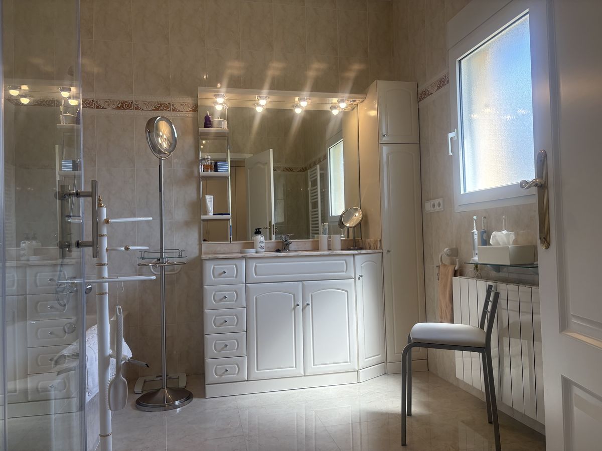 Chalet en Jávea con vistas al mar y al Montgó