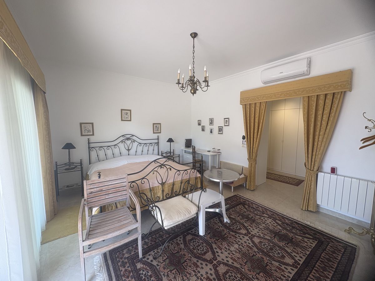 Chalet en Jávea con vistas al mar y al Montgó