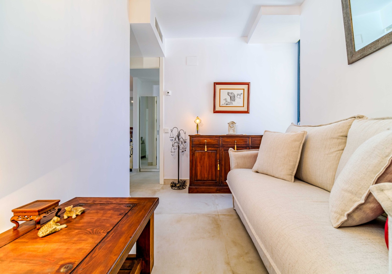 Dúplex moderno con solárium y vistas al mar en Jávea