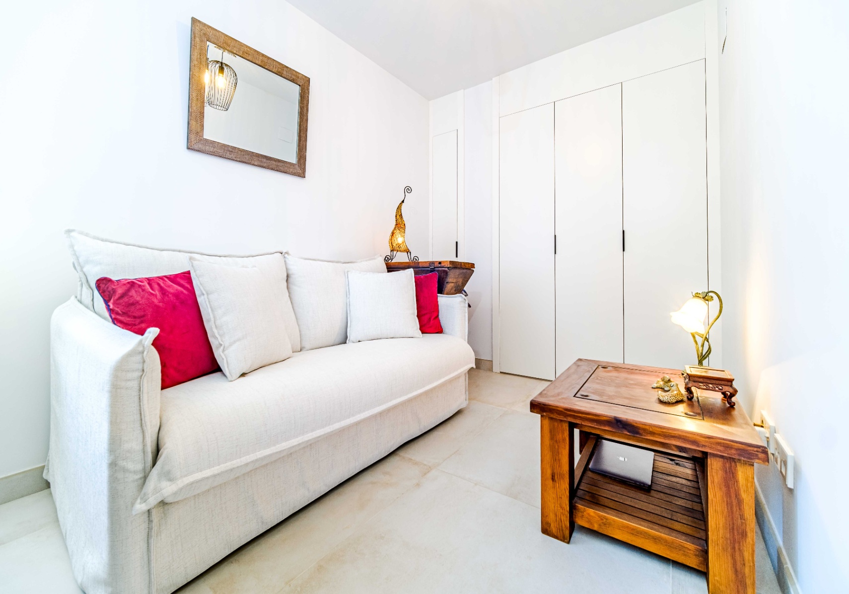 Dúplex moderno con solárium y vistas al mar en Jávea