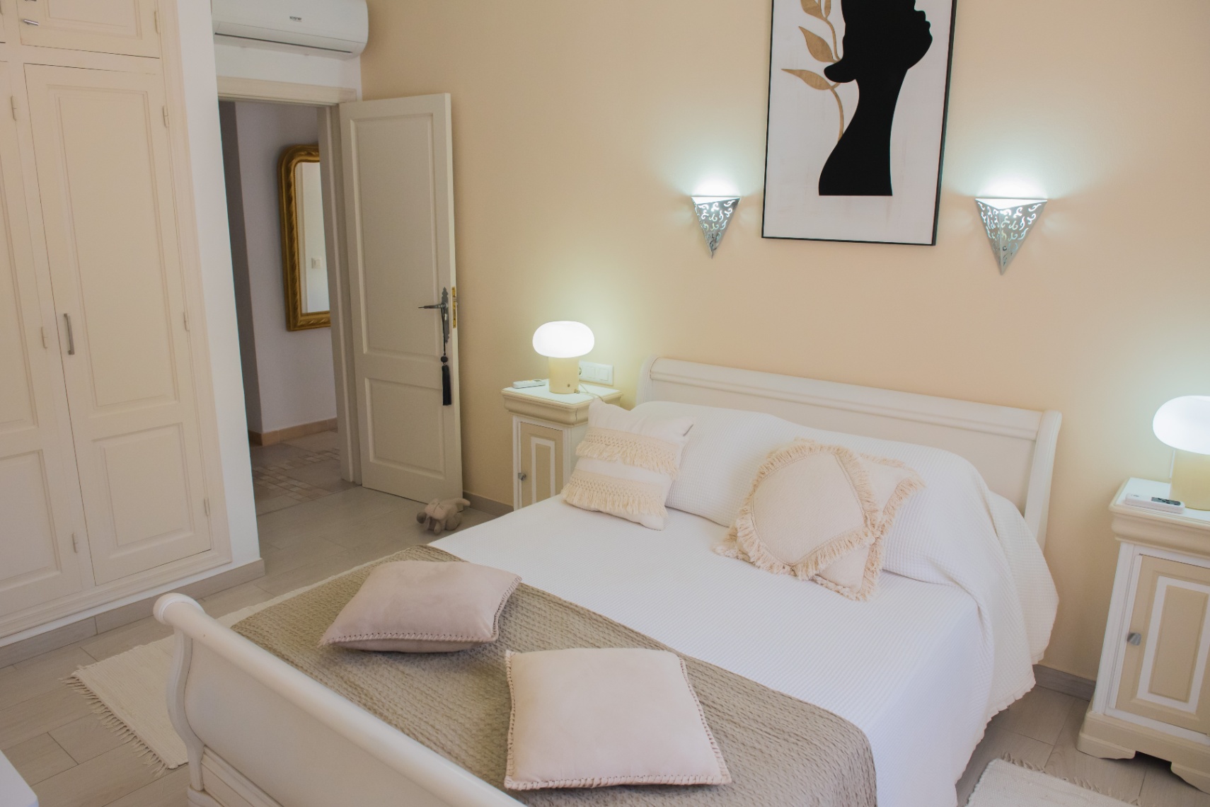 Chalet elegante en Jávea con piscina privada y jardín