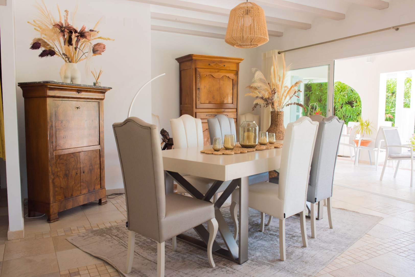 Chalet elegante en Jávea con piscina privada y jardín