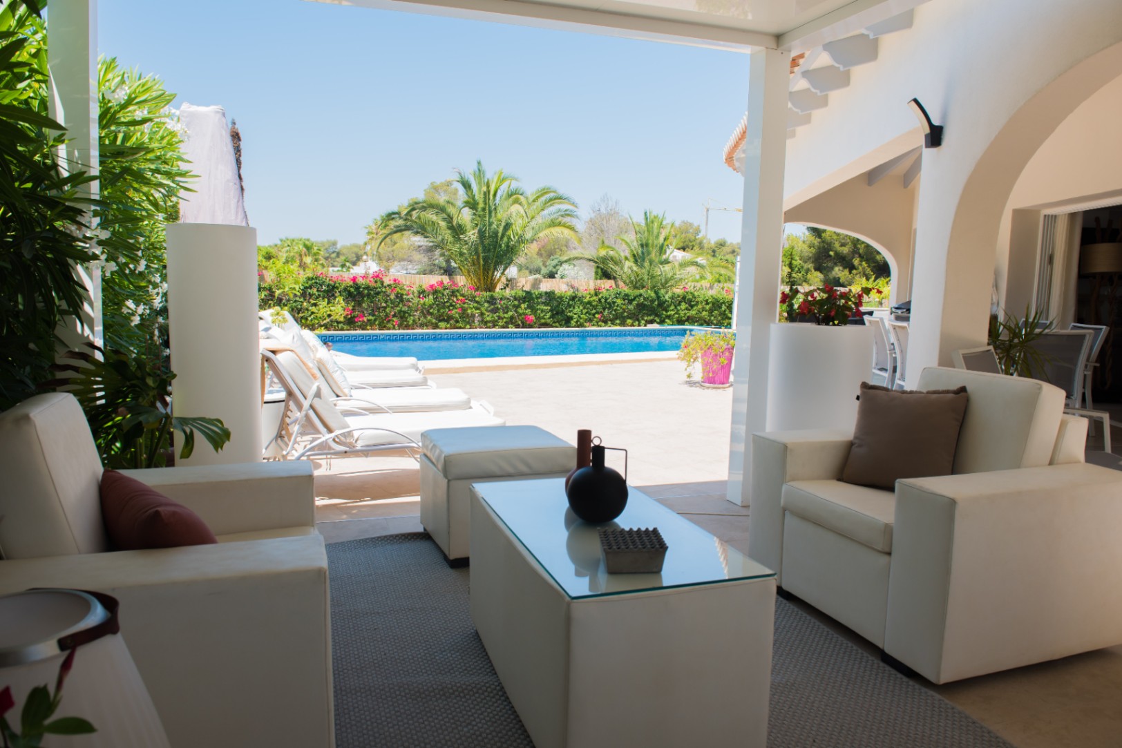 Chalet elegante en Jávea con piscina privada y jardín