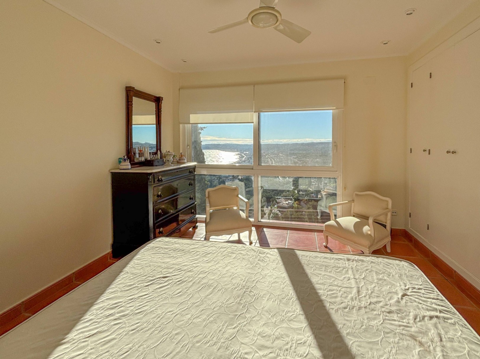 Chalet en Jávea con vistas panorámicas al mar y piscina privada