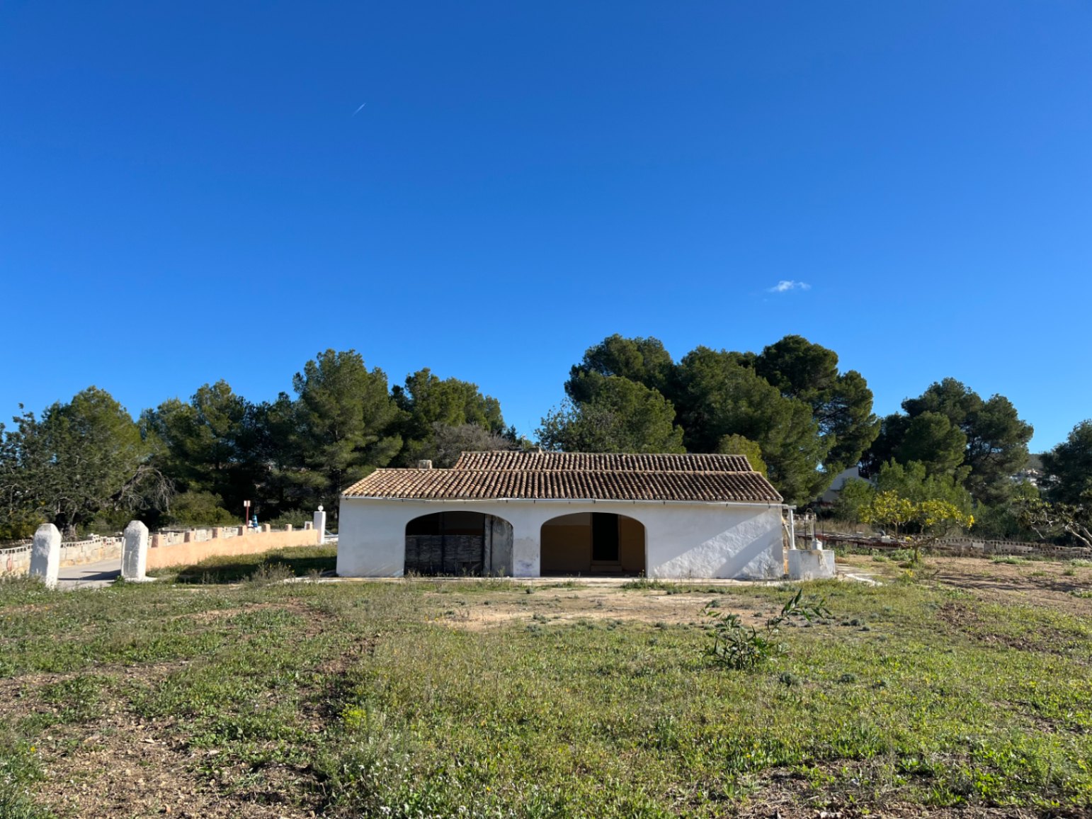 Finca tradicional para reformar en Jávea con vistas a la montaña