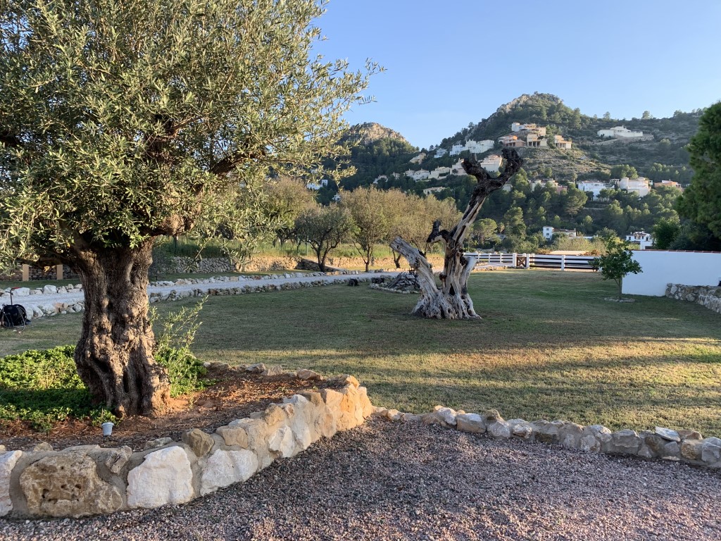Villa en Pedreguer con vistas al mar y gran parcela