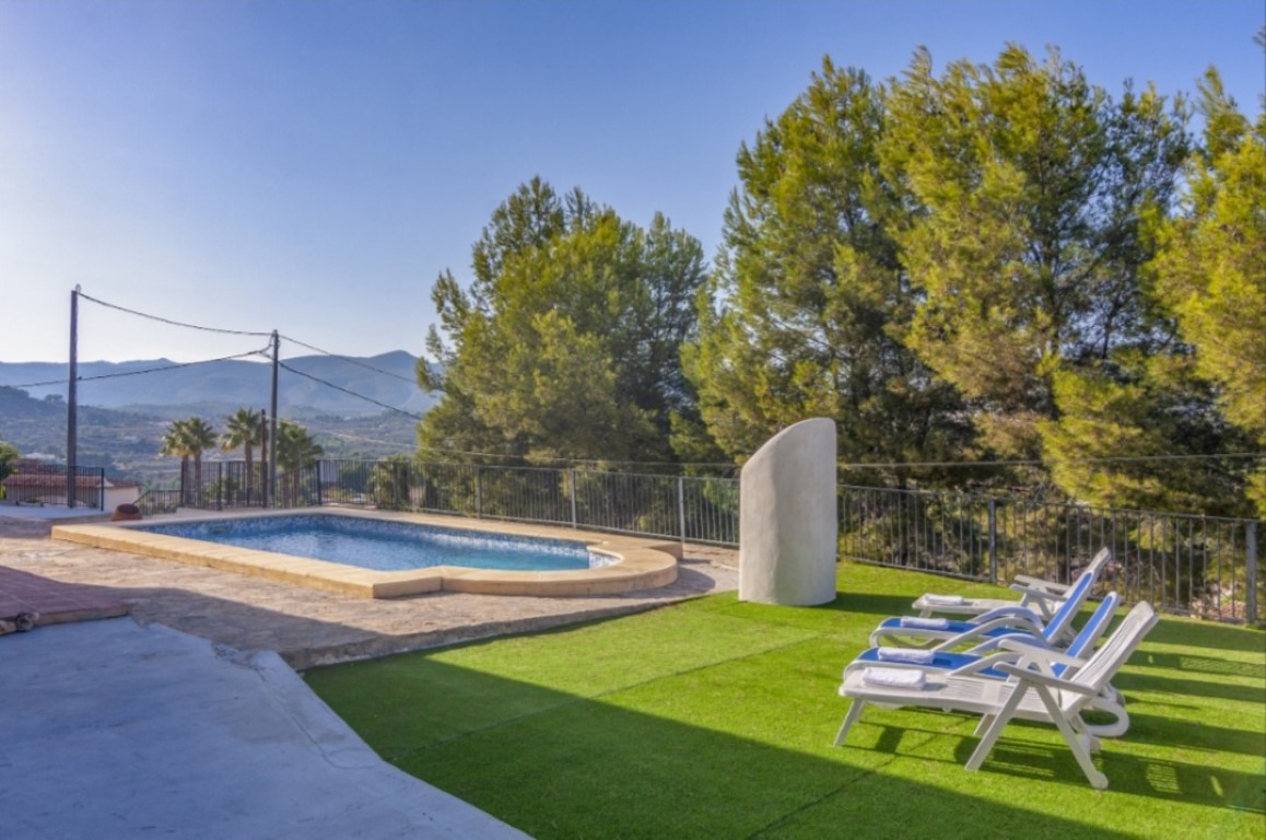 Villa en Calpe, Cometa con piscina privada y vistas a la montaña