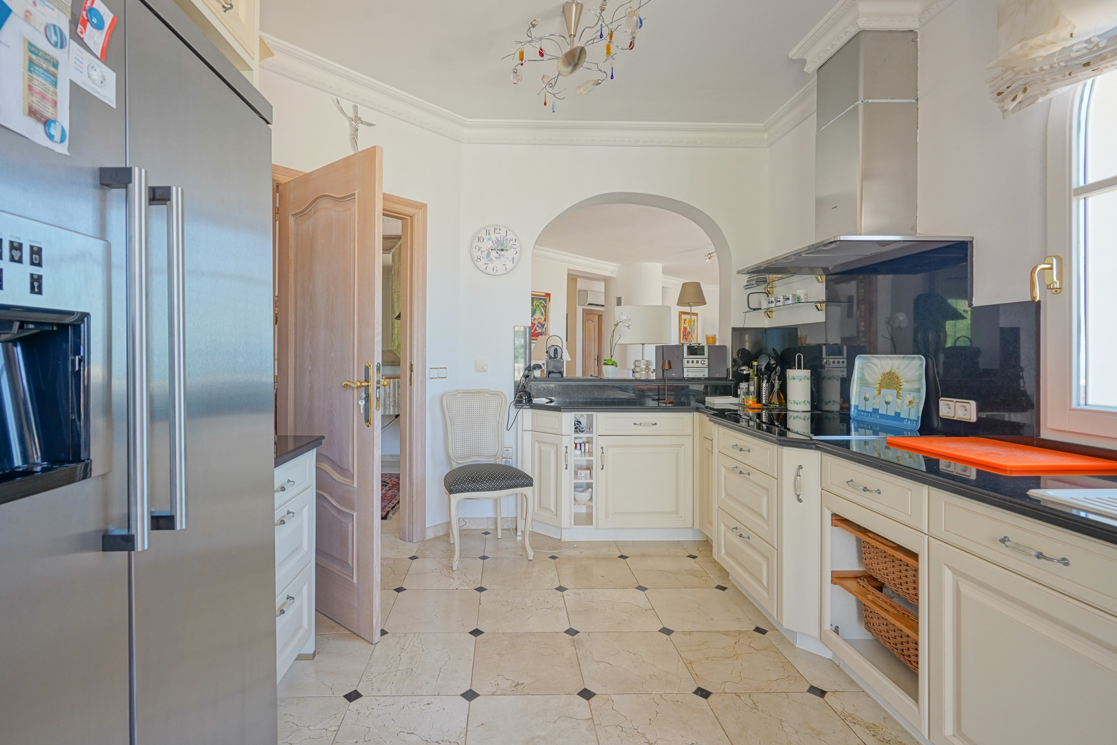 Villa de cinco dormitorios con vistas al mar en La Sella, Pedreguer