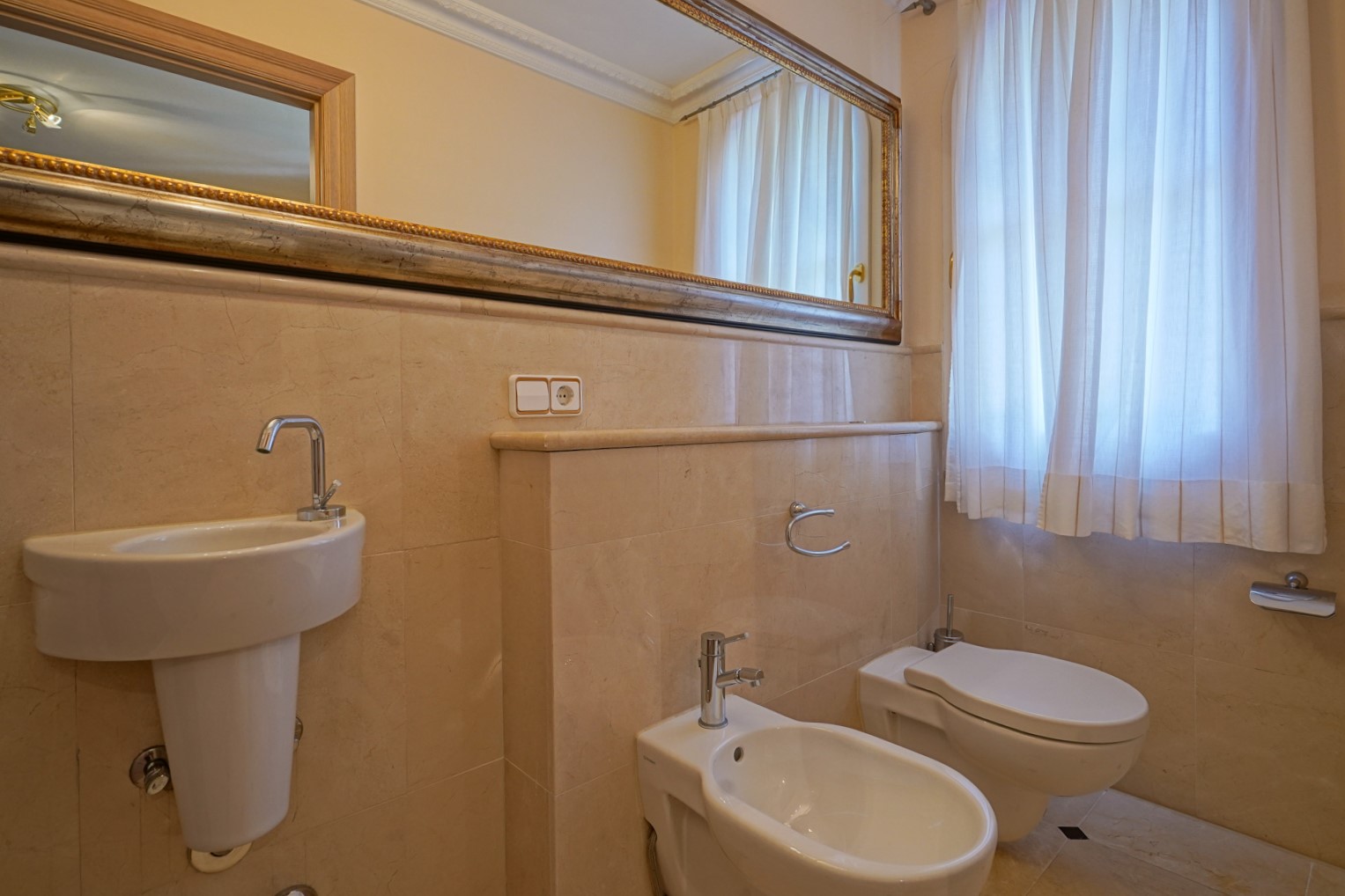 Villa de cinco dormitorios con vistas al mar en La Sella, Pedreguer