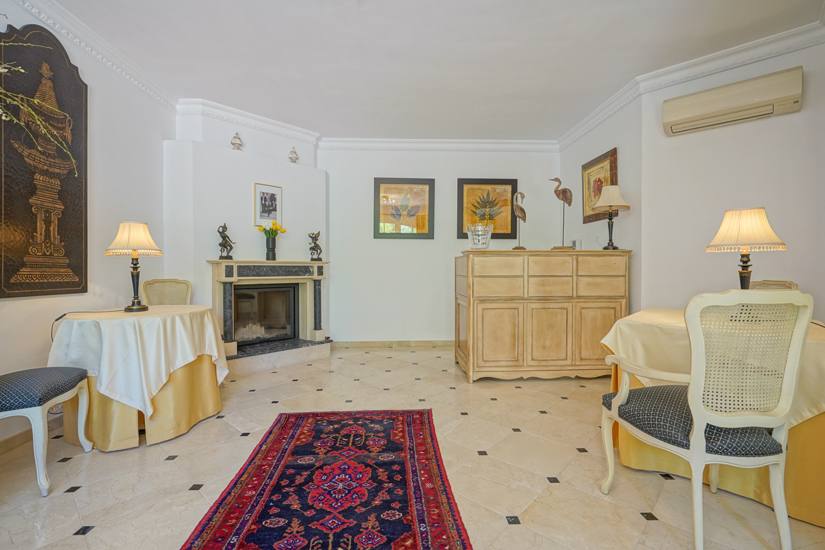 Villa de cinco dormitorios con vistas al mar en La Sella, Pedreguer