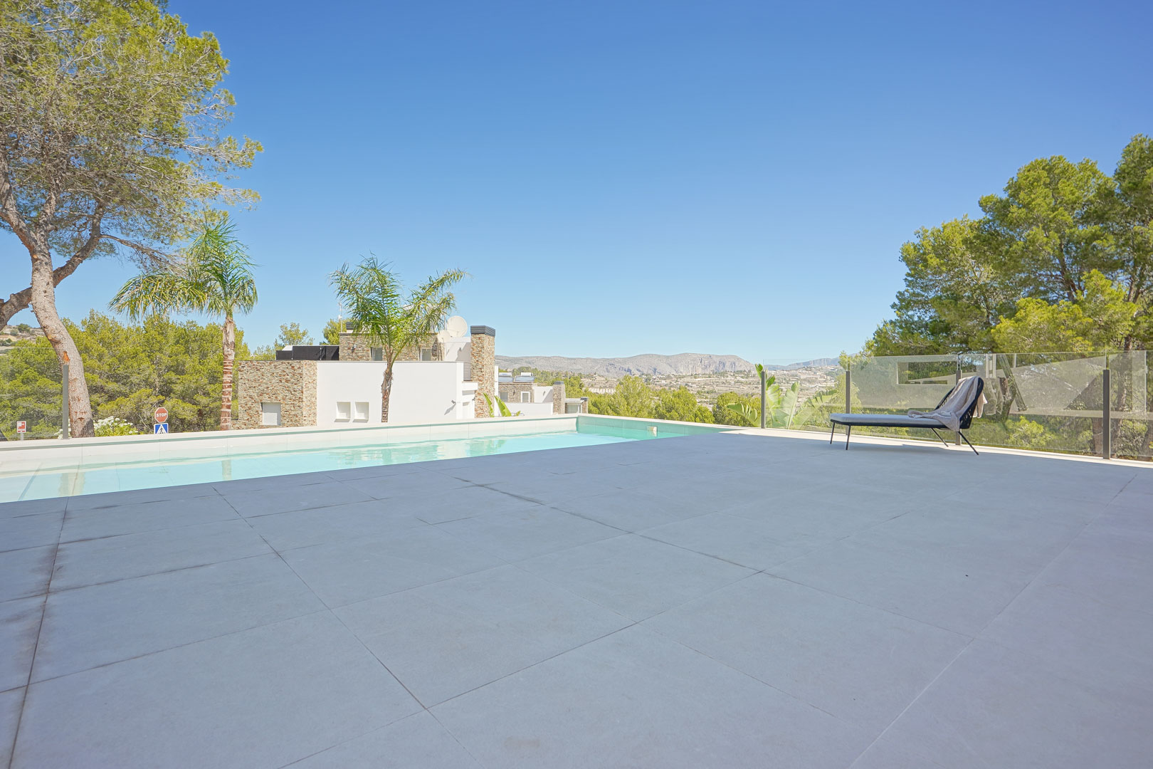 Villa moderna en Moraira, Benimeit con piscina privada