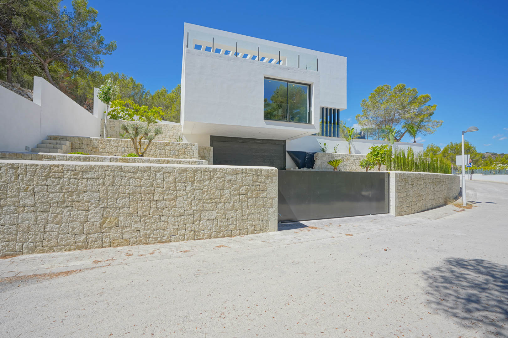 Villa moderna en Moraira, Benimeit con piscina privada
