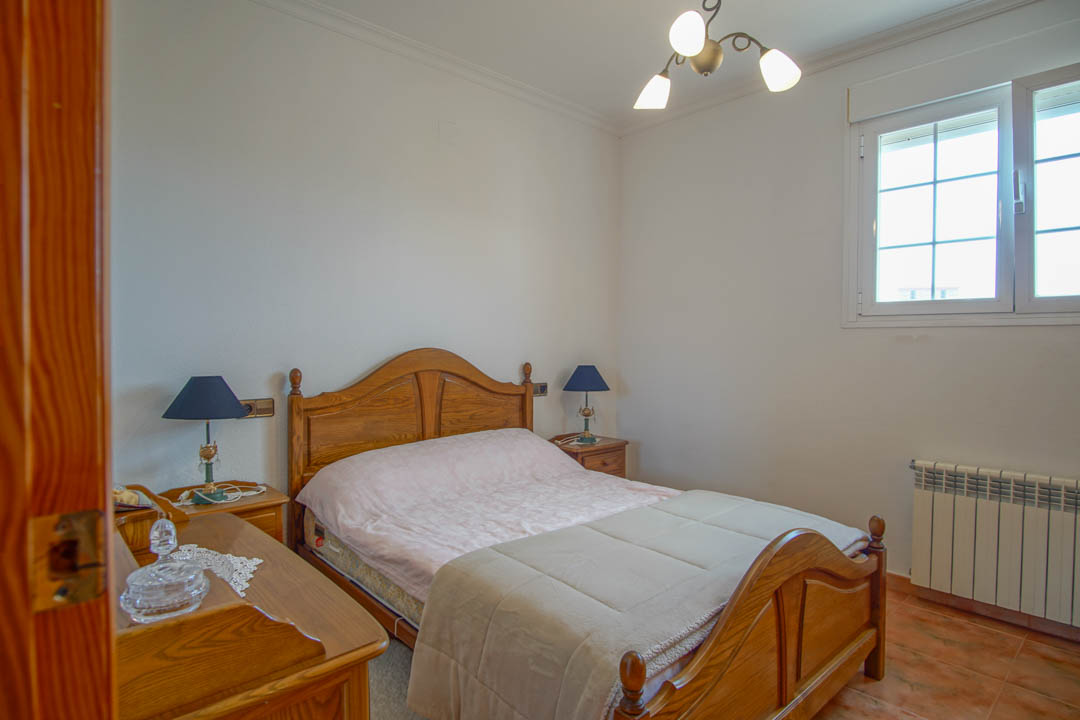 Auténtica villa de cinco dormitorios en Calpe con piscina y vistas al mar