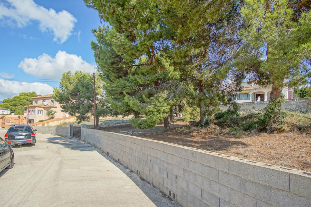 Auténtica villa de cinco dormitorios en Calpe con piscina y vistas al mar