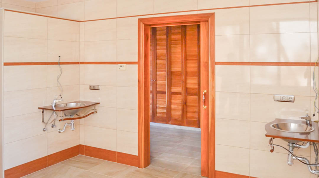 Espectacular finca con villa y casa de invitados en Penáguila