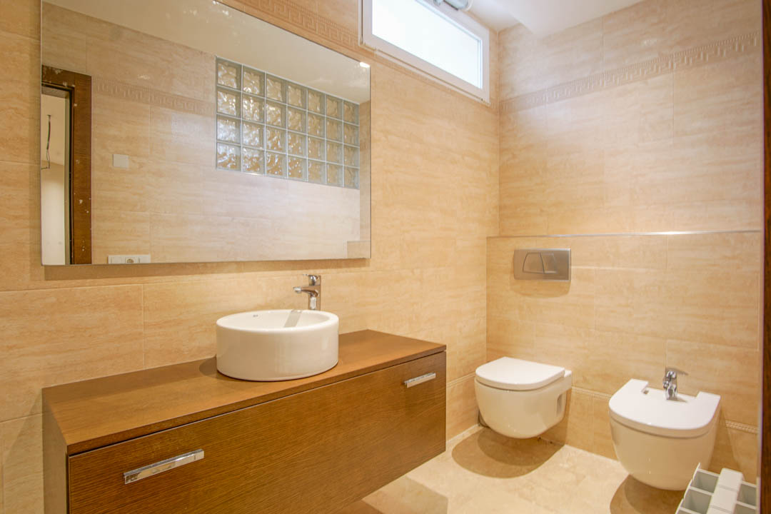 Villa de estilo colonial con piscina privada en L'Alfàs del Pi