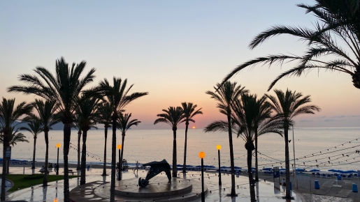 Villa de estilo colonial con piscina privada en L'Alfàs del Pi