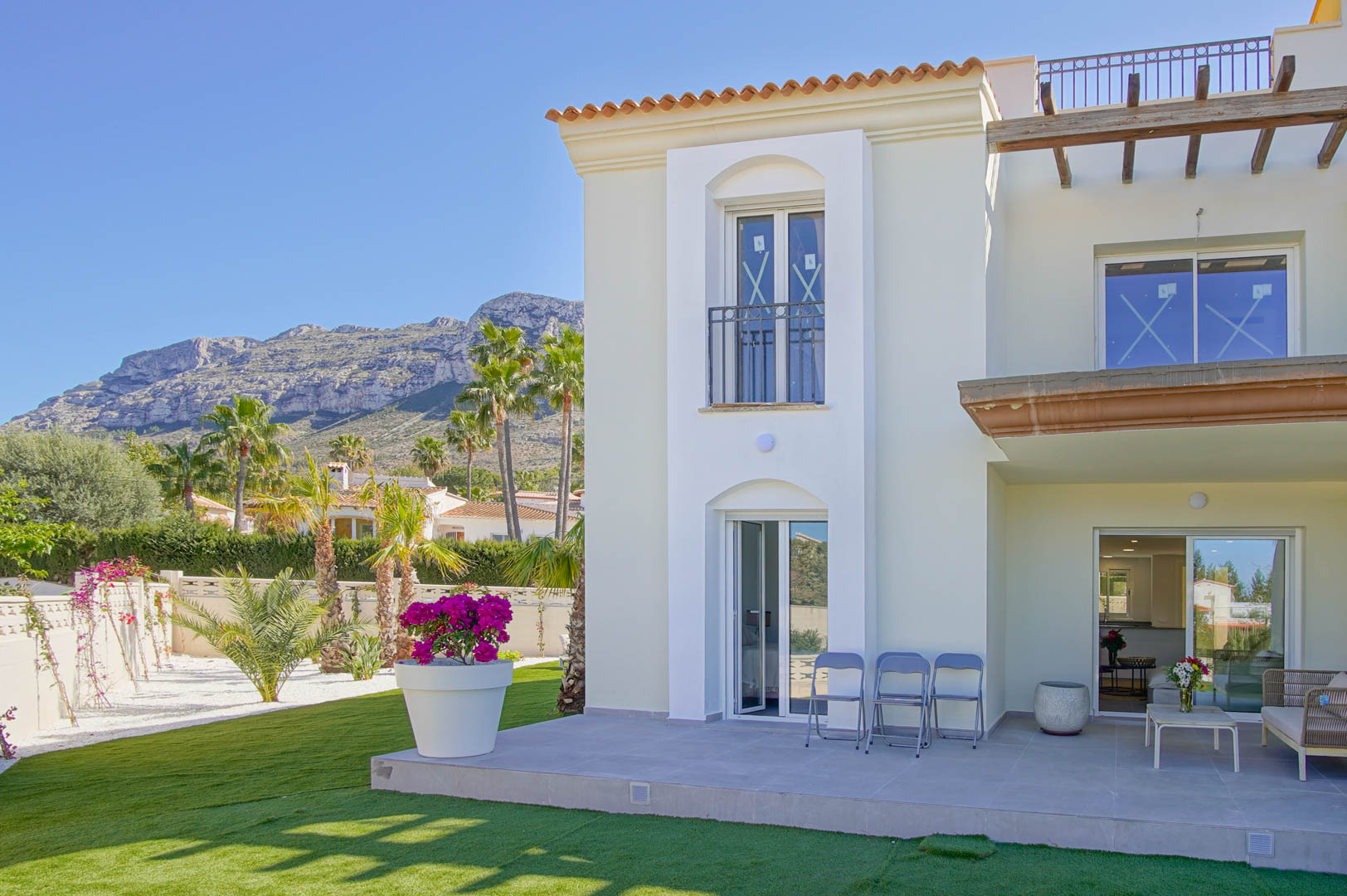 Apartamento en planta baja en Dénia, La Pedrera con vistas al Montgó