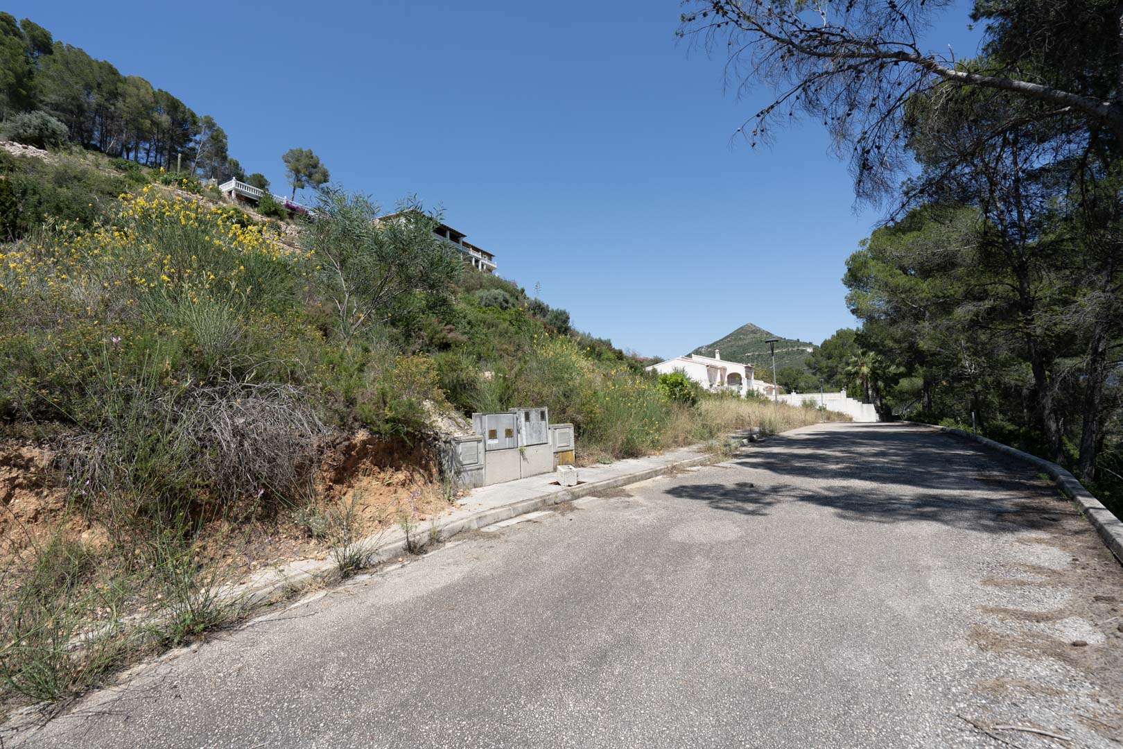 Villa moderna de bajo consumo en Alcalalí con vistas al valle