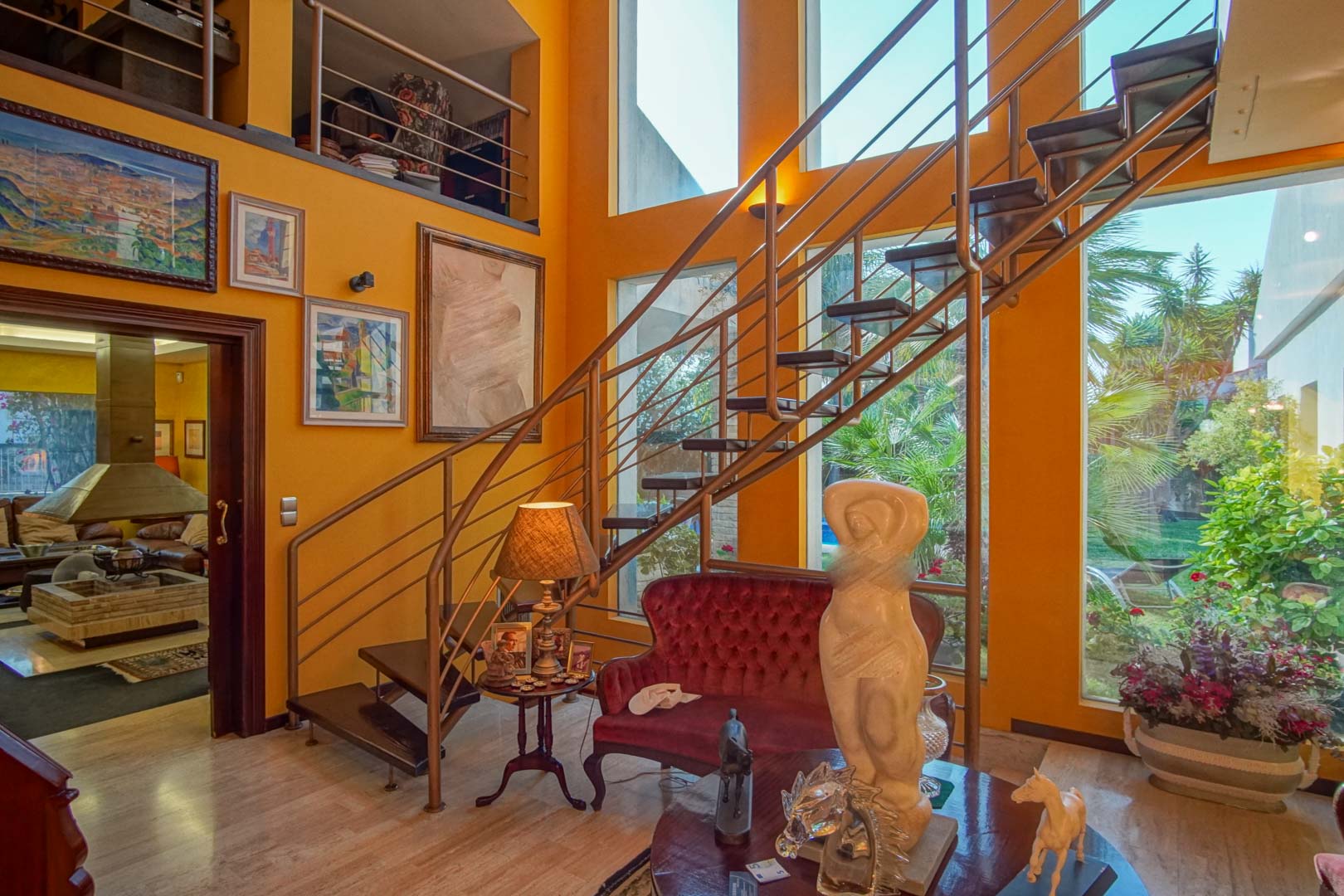 Elegante villa en Dénia con piscina privada y vistas al Montgó