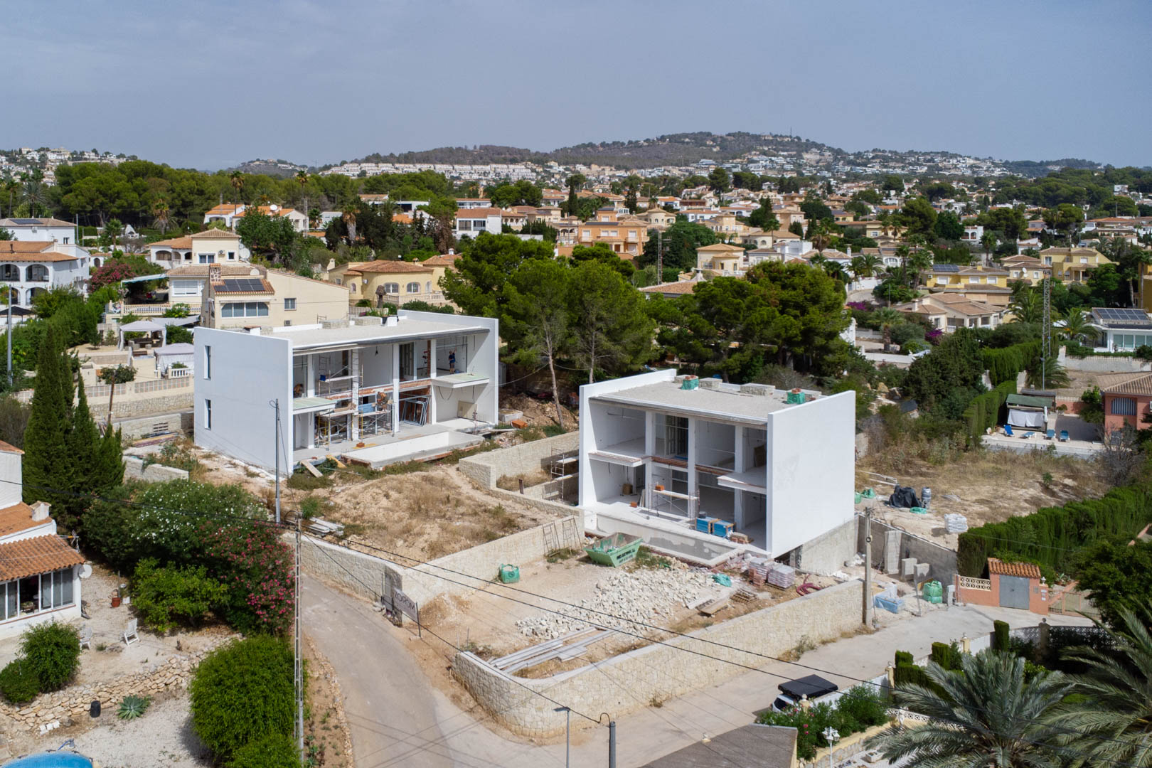 Villa de obra nueva en Calpe, Partida La Merced con piscina