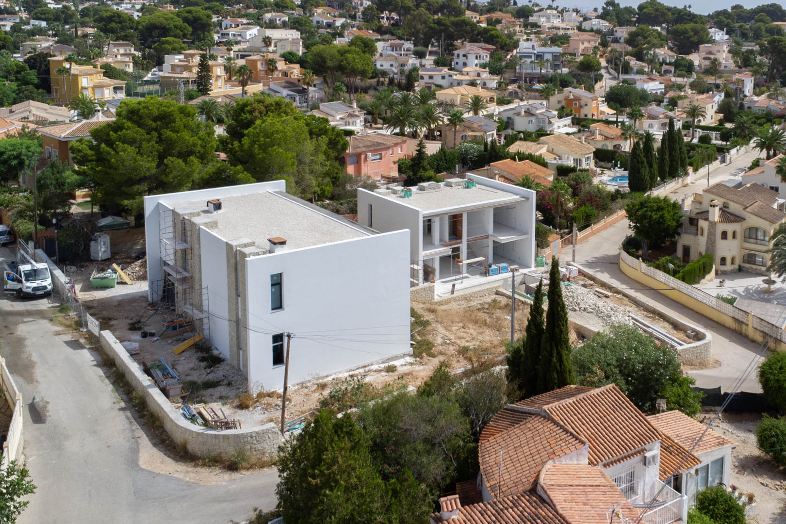 Villa de obra nueva en Calpe, Partida La Merced con piscina