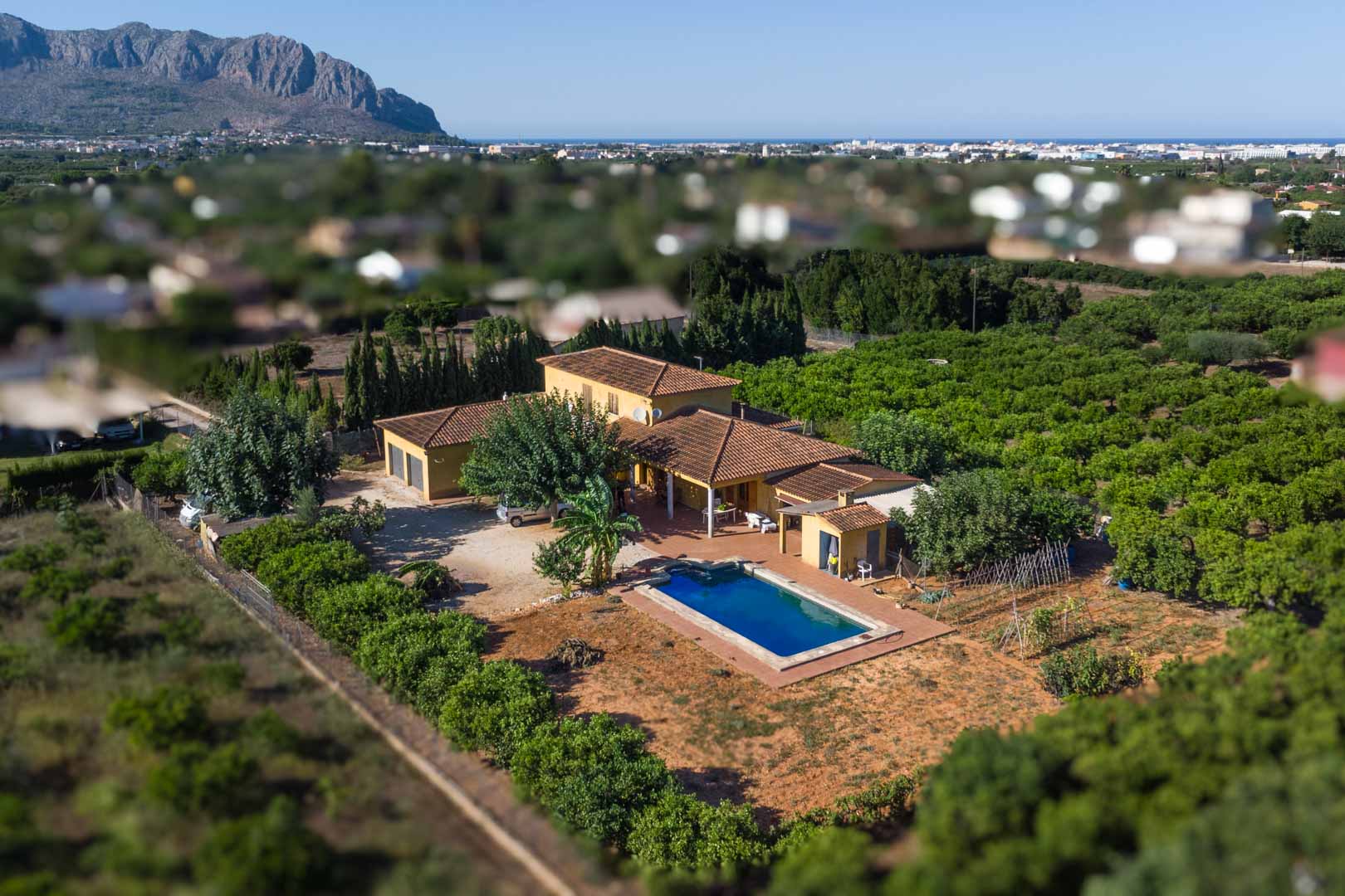 Villa espaciosa en Pedreguer con piscina privada y vistas a la montaña