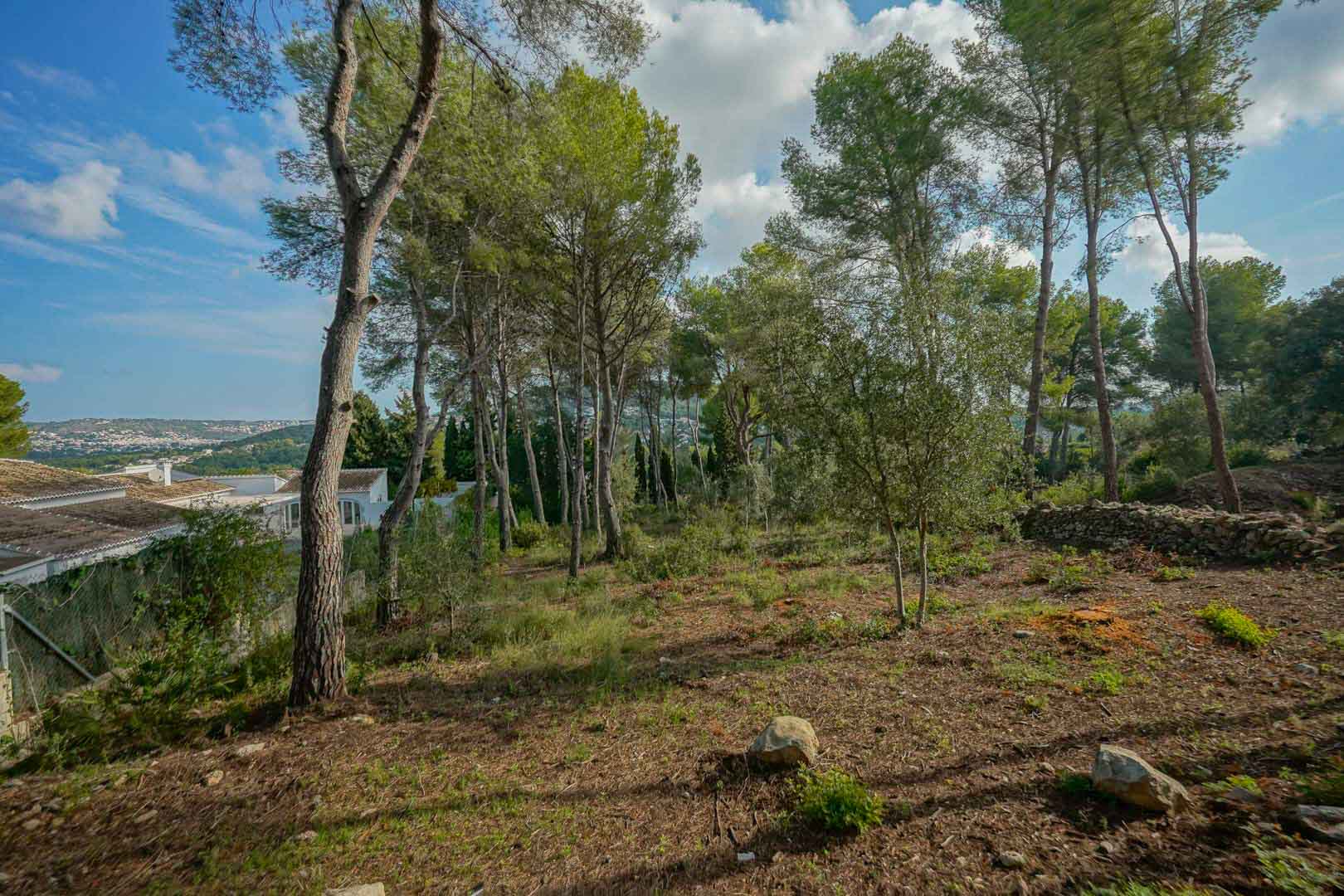 Parcela en venta en La Lluca, Jávea con vistas a la montaña